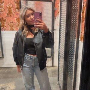 Meet your Posher, Addy